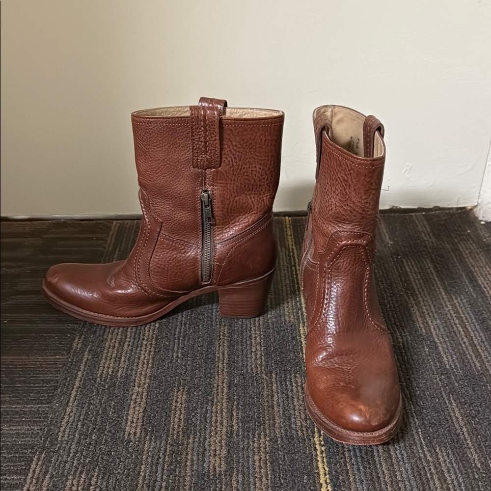Frye Brown Heeled Boots with Classic Western Style